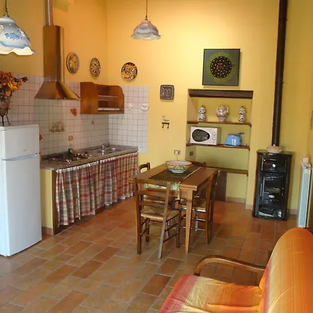 Farm Agriturismo Semidimela Губбио